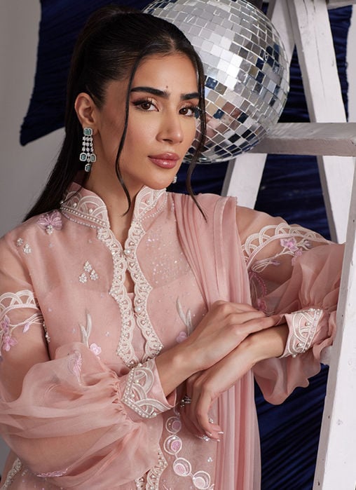 Guzayn Scarlett Shirt And Dupatta