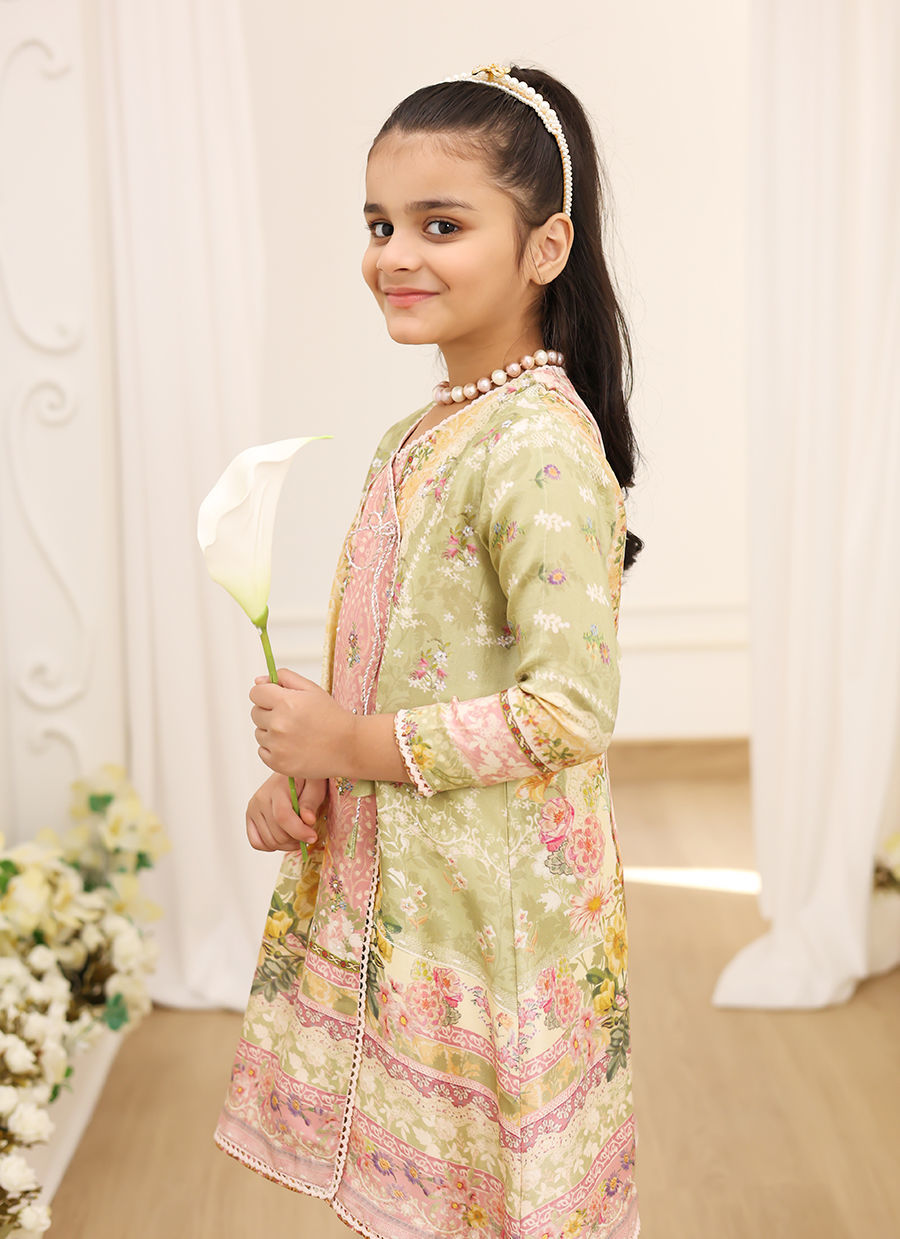 Rosalina Blossam With Pants