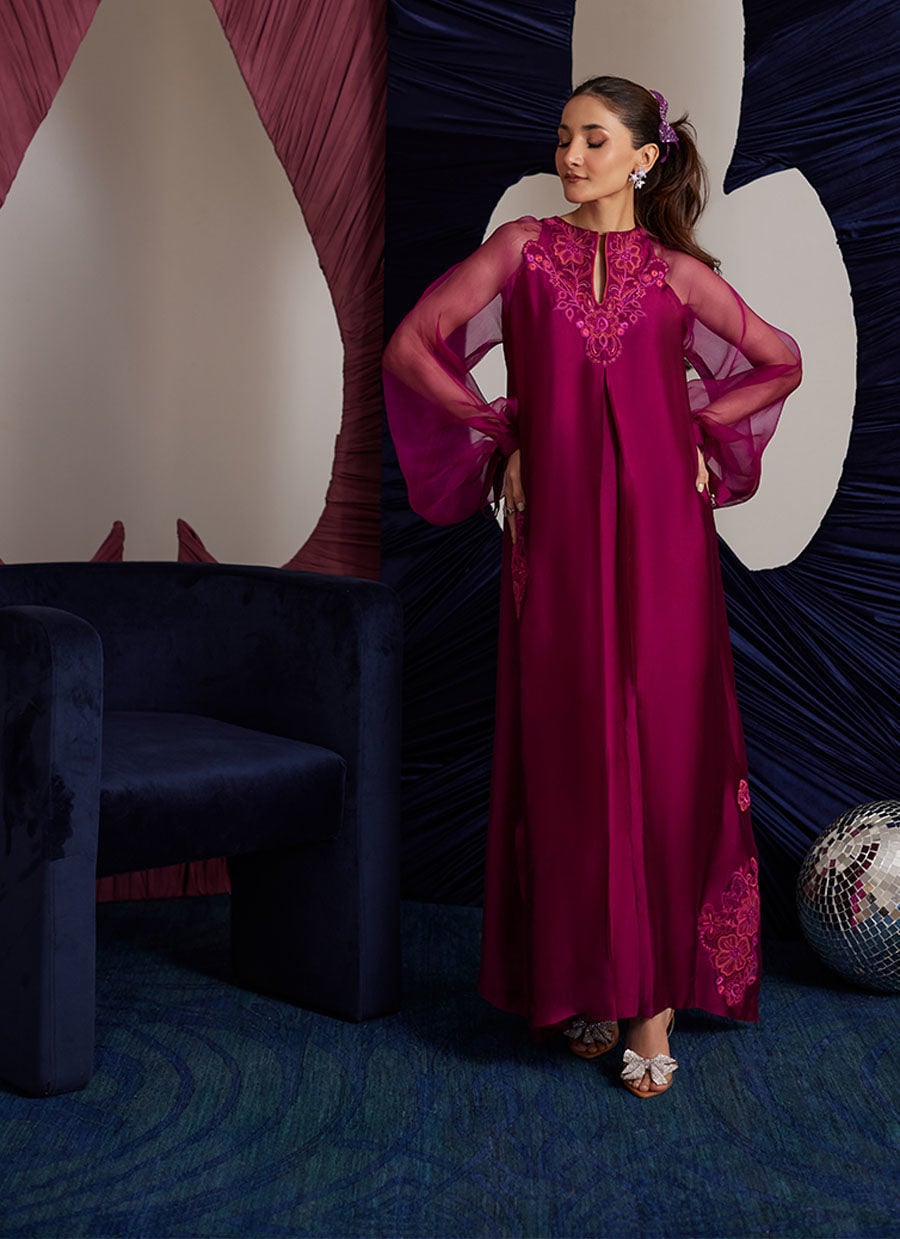 https://www.farahtalibaziz.com.pk/images/thumbs/0023005_peri-magenta-shirt.jpeg