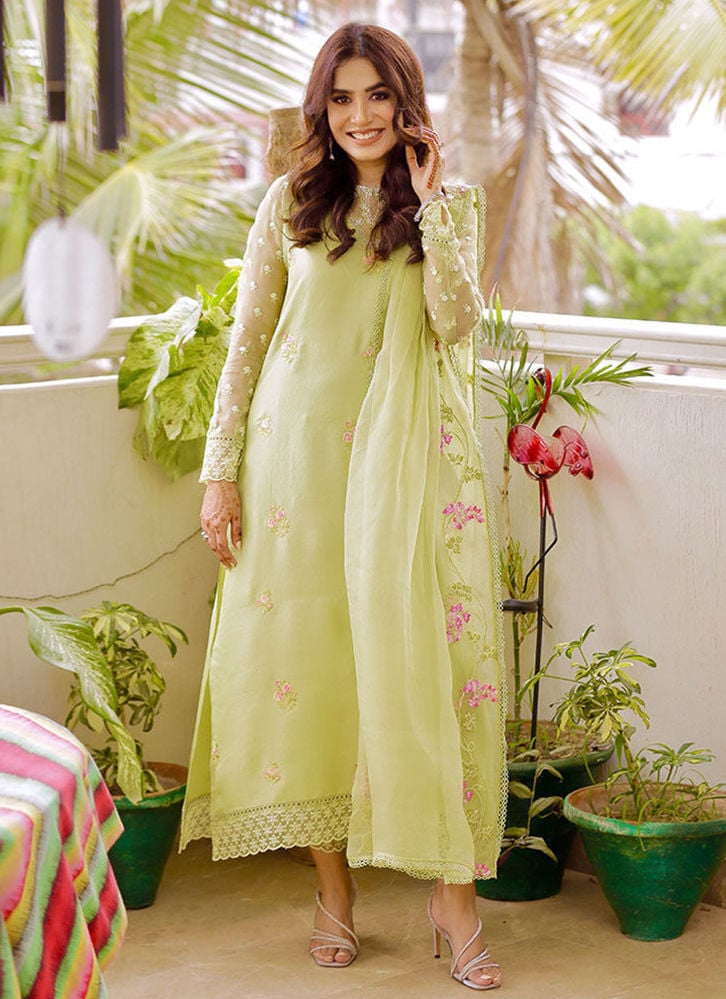 Mansha Pasha Celebrates In #FTA