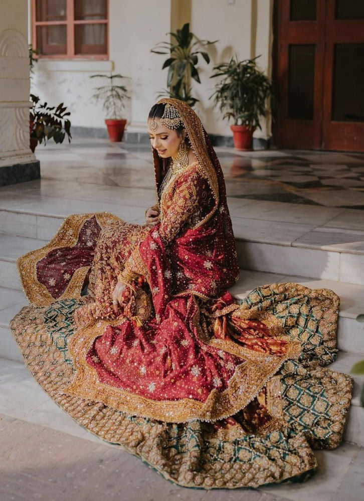https://www.farahtalibaziz.com.pk/images/thumbs/0025514_signature-farahtalibaziz-bride_1000.jpeg