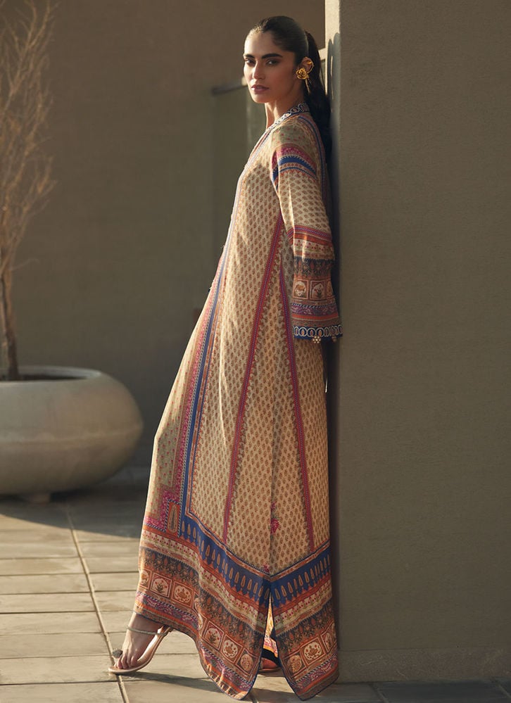 https://www.farahtalibaziz.com.pk/images/thumbs/0027289_sora-sand-crepe-kaftan_1000.jpeg