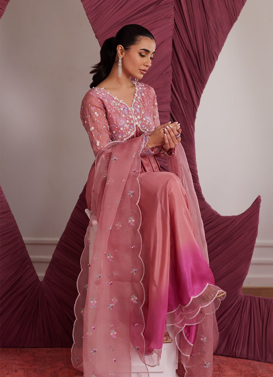 https://www.farahtalibaziz.com.pk/images/thumbs/0030588_wylie-watermelon-kalidaar-and-dupatta.jpeg