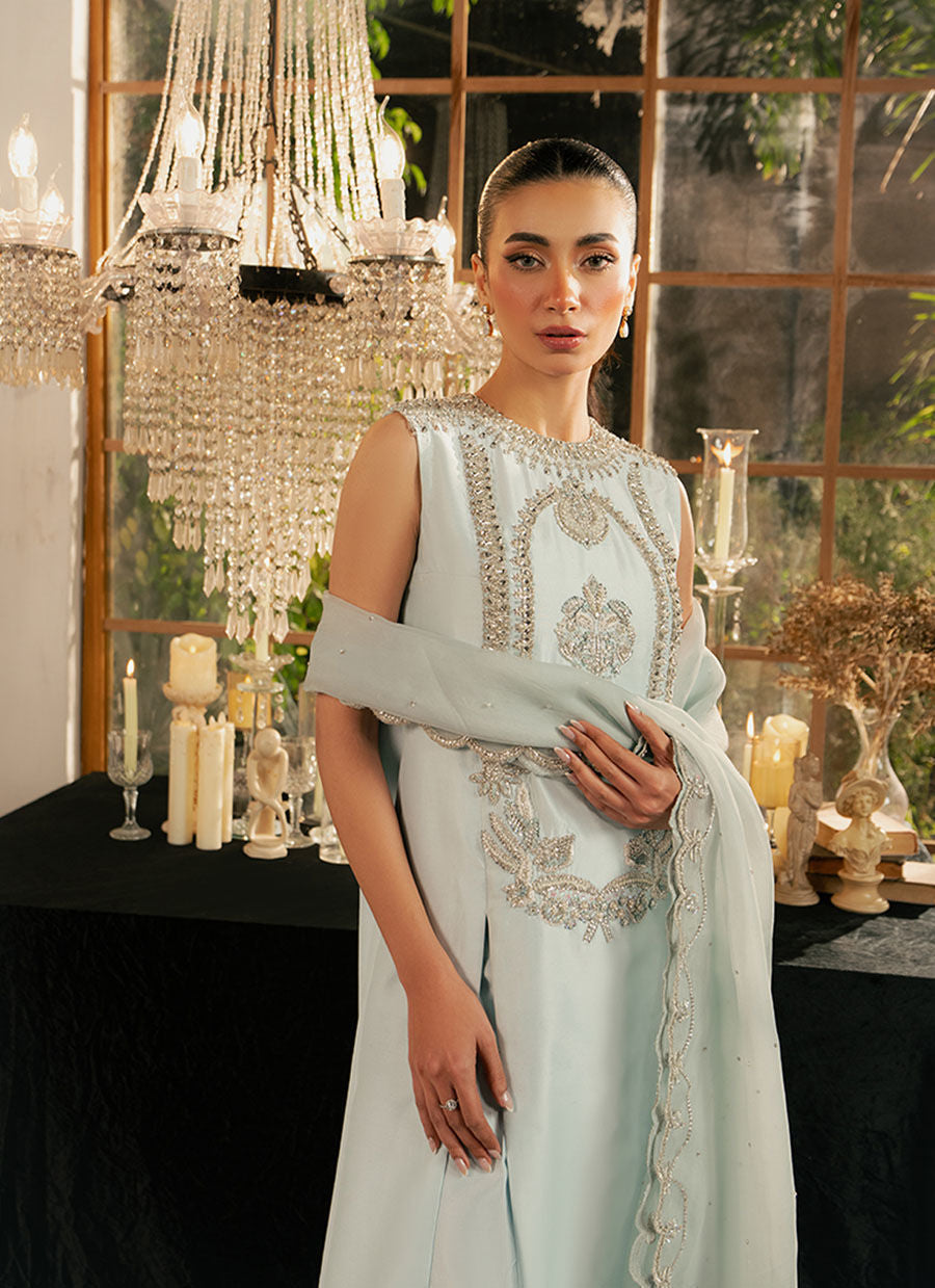 Khakaa – Icelis Style