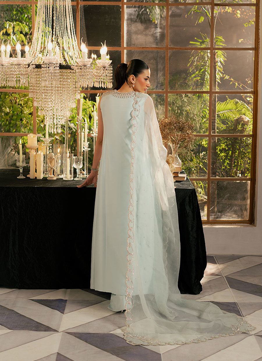 Khakaa – Icelis Style