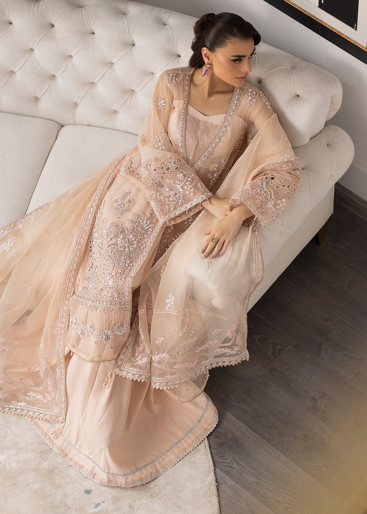 Farida Hasan – Peach Blossom Style
