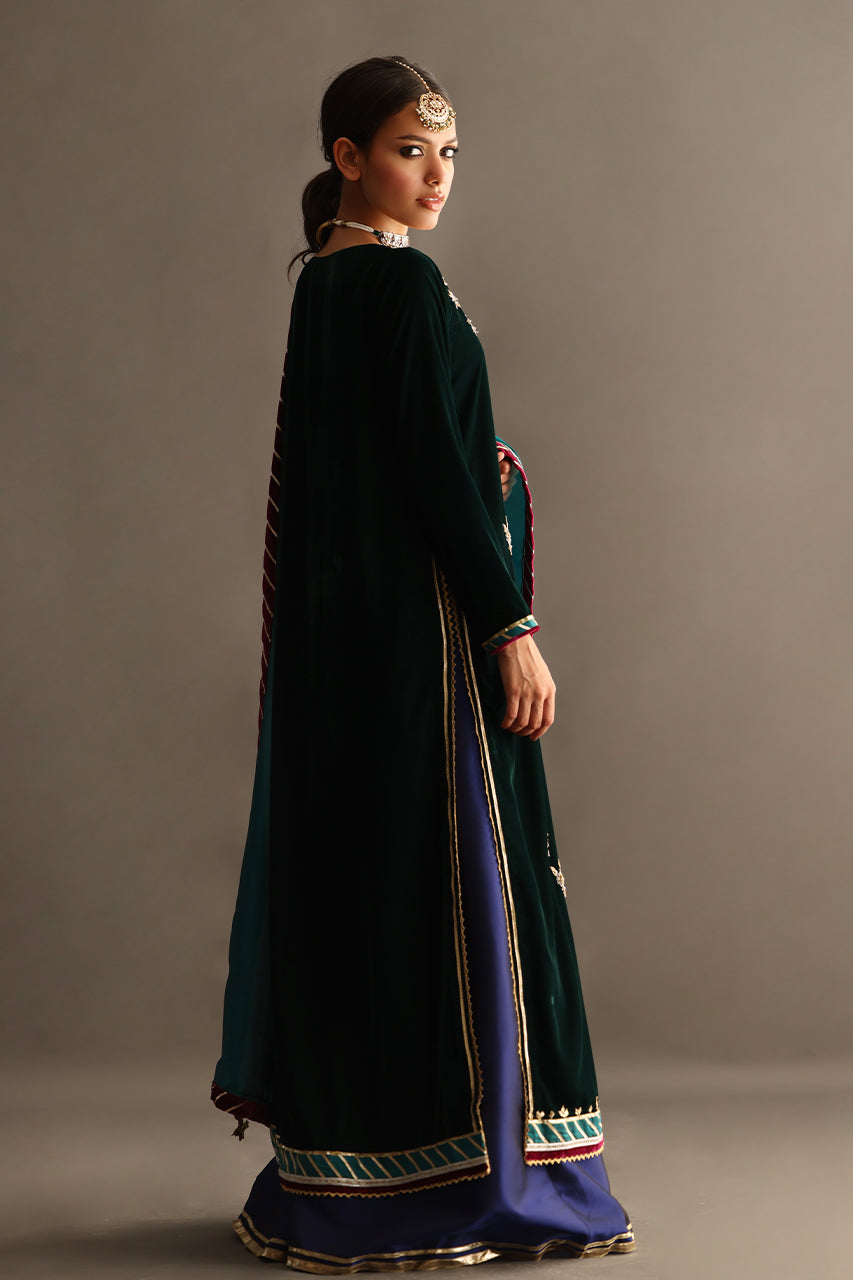 Regal Essence
