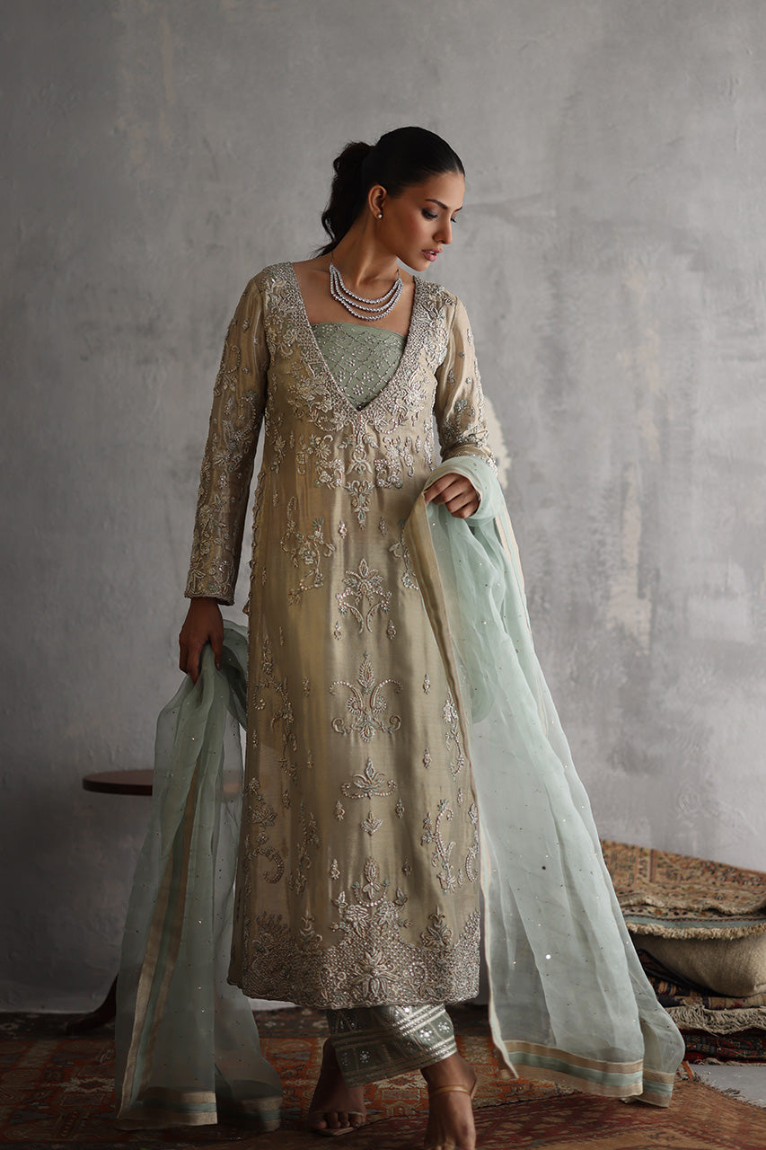 Nadia Farooqui
