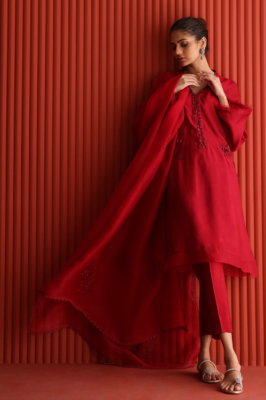 Red Scarlett