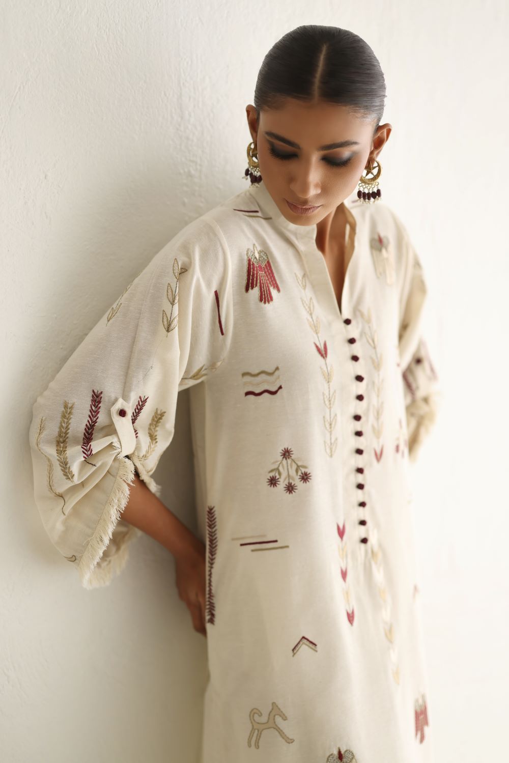 Eagle - Off White - R.Karandi