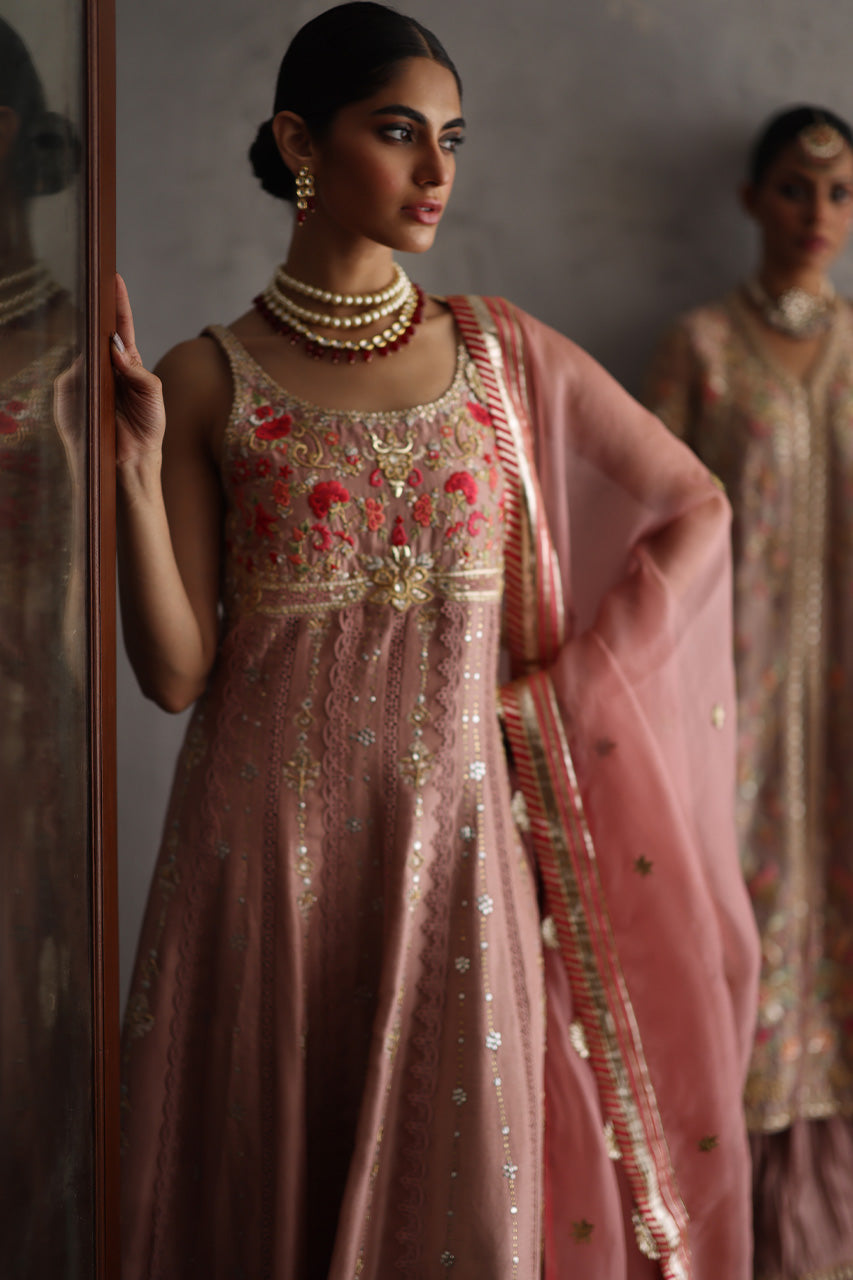 Nadia Farooqui