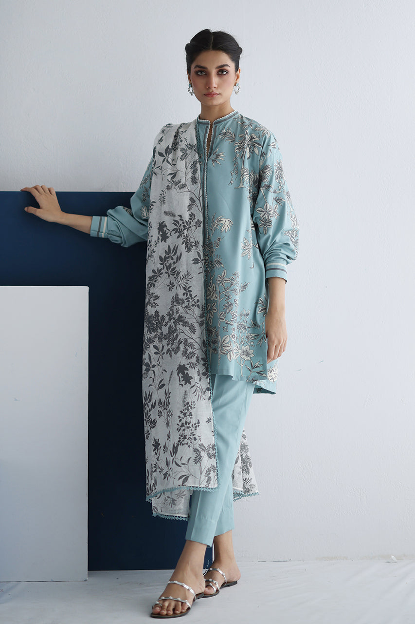 3 Piece Embroidered Lawn Suit