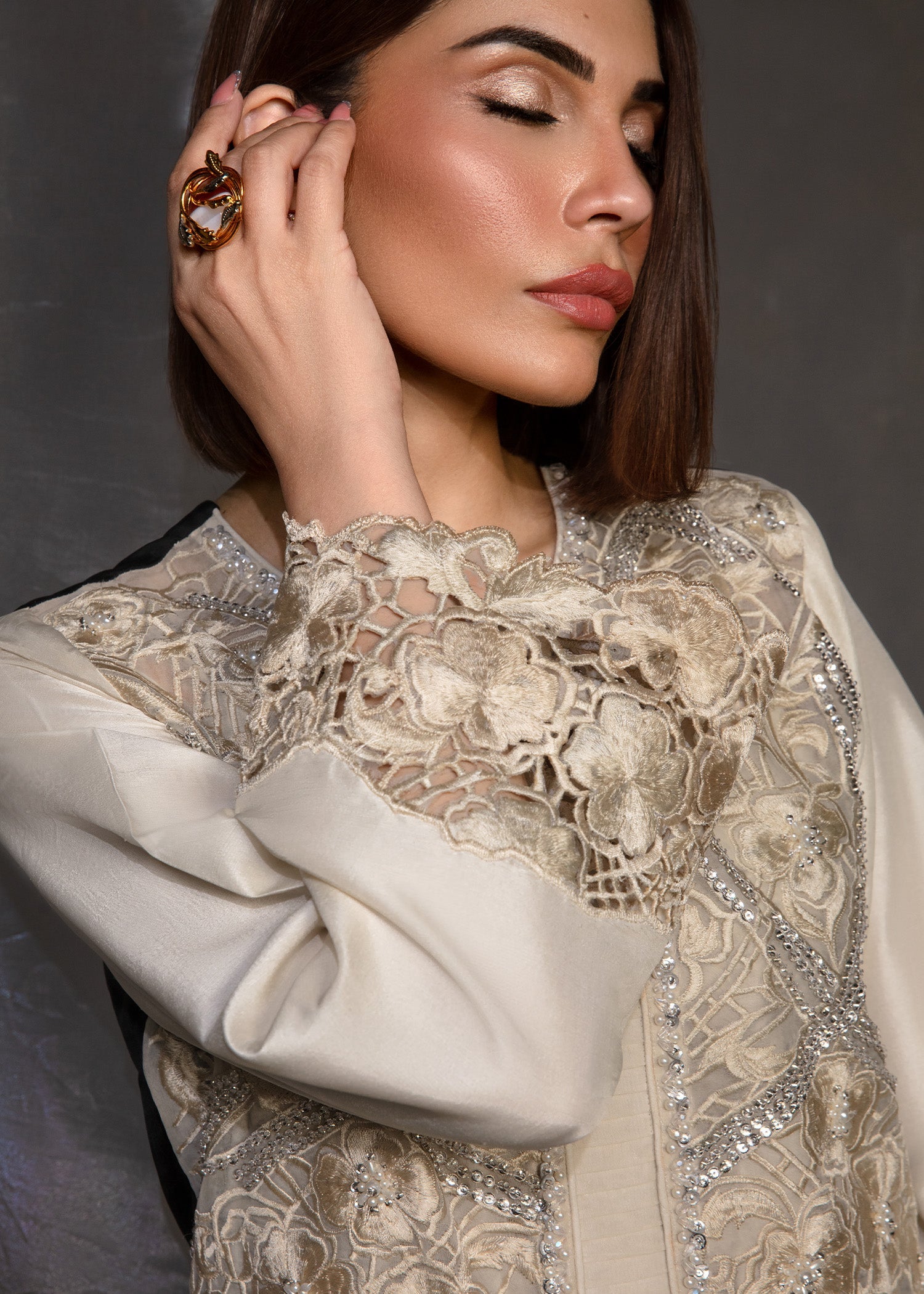 Saira Shakira