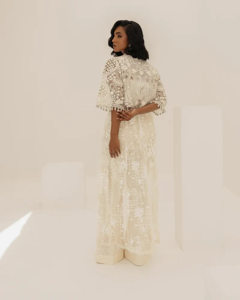 Nyra (Ivory)