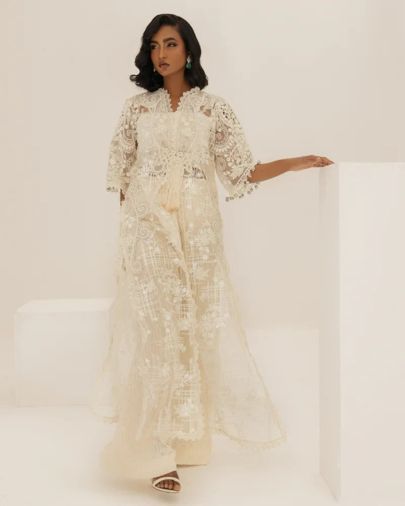 Nyra (Ivory)