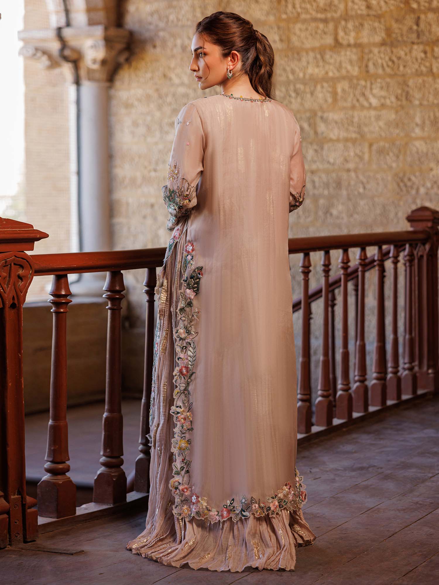 SIDE SLIT