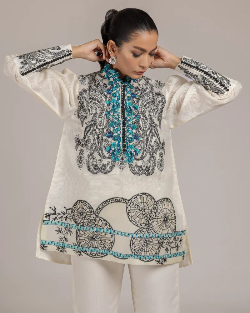 Soha Monochrome - Peacock Top