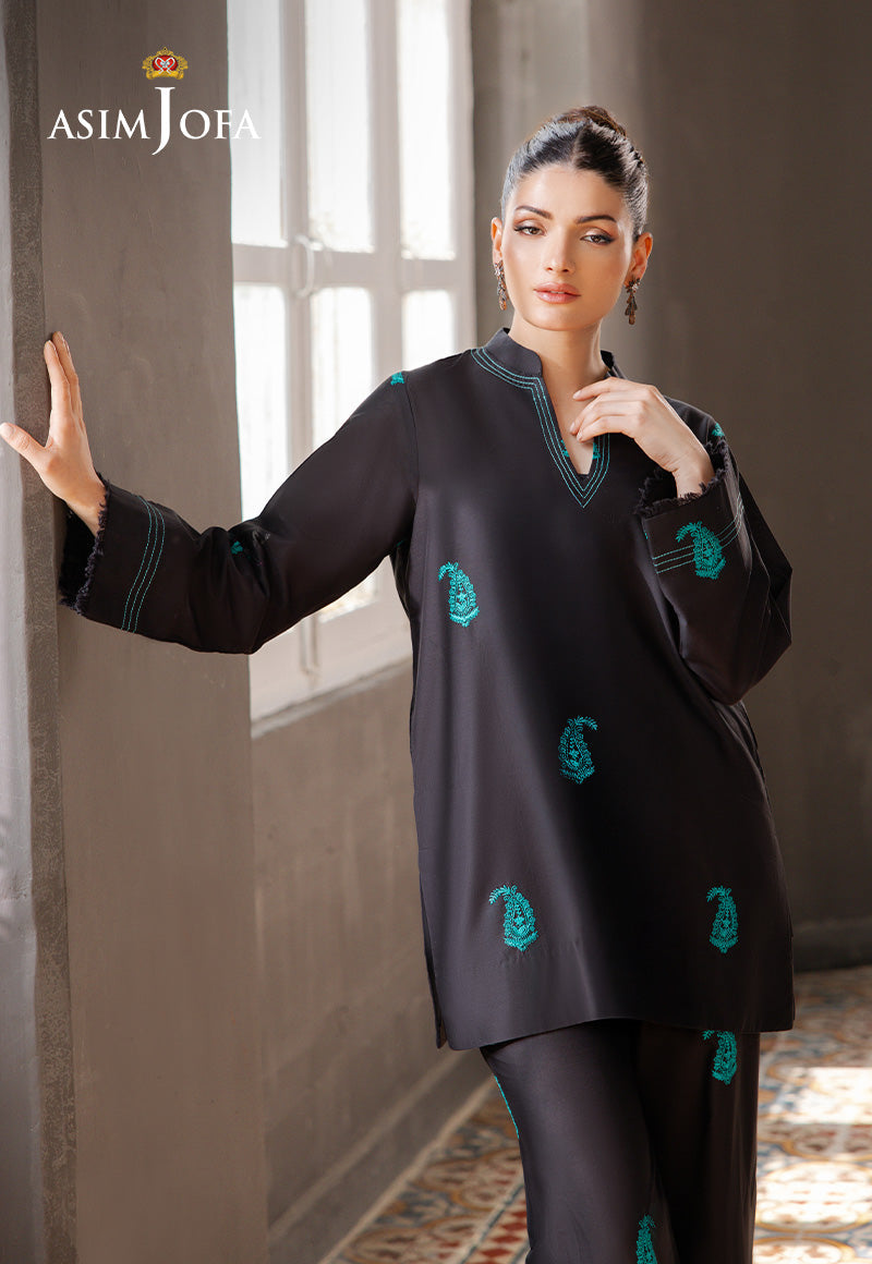 https://cdn.shopify.com/s/files/1/0690/7320/7593/files/015A8815.jpg?v=1749728055
