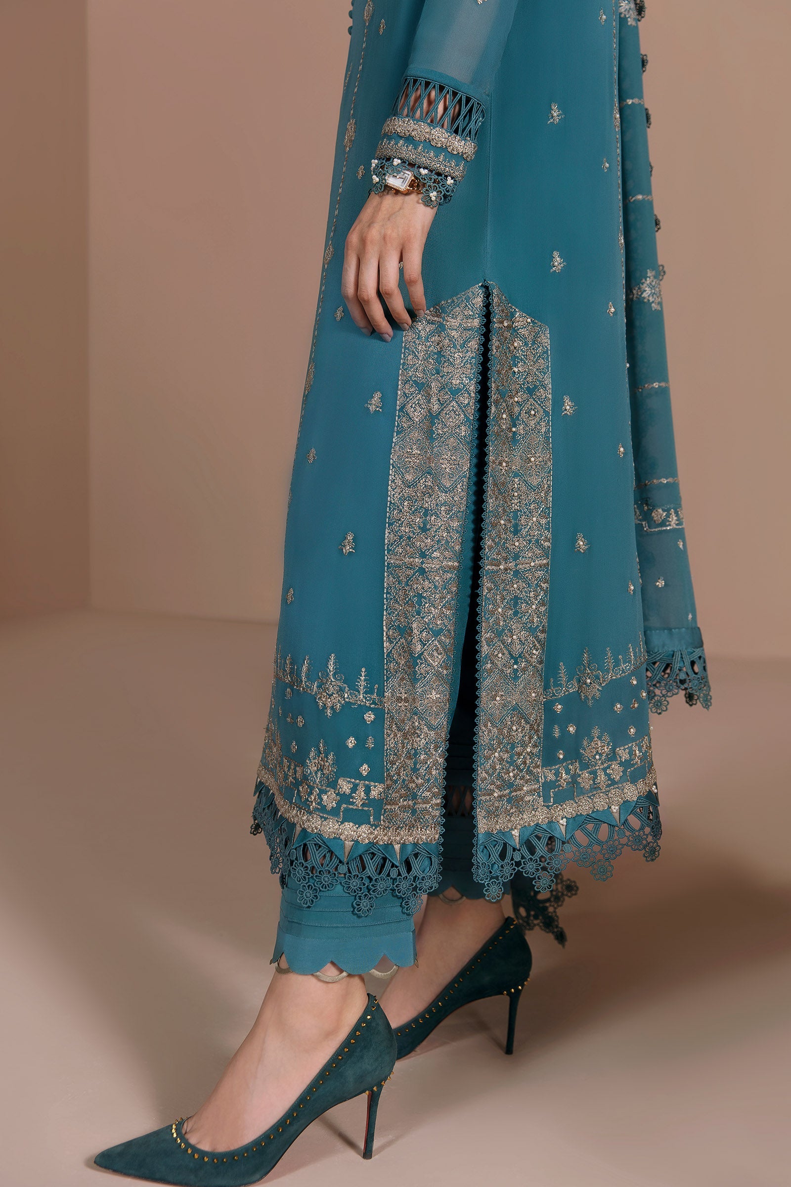 https://cdn.shopify.com/s/files/1/1678/4755/products/01_0001_1O9A9511Edited.jpg?v=1636117602
