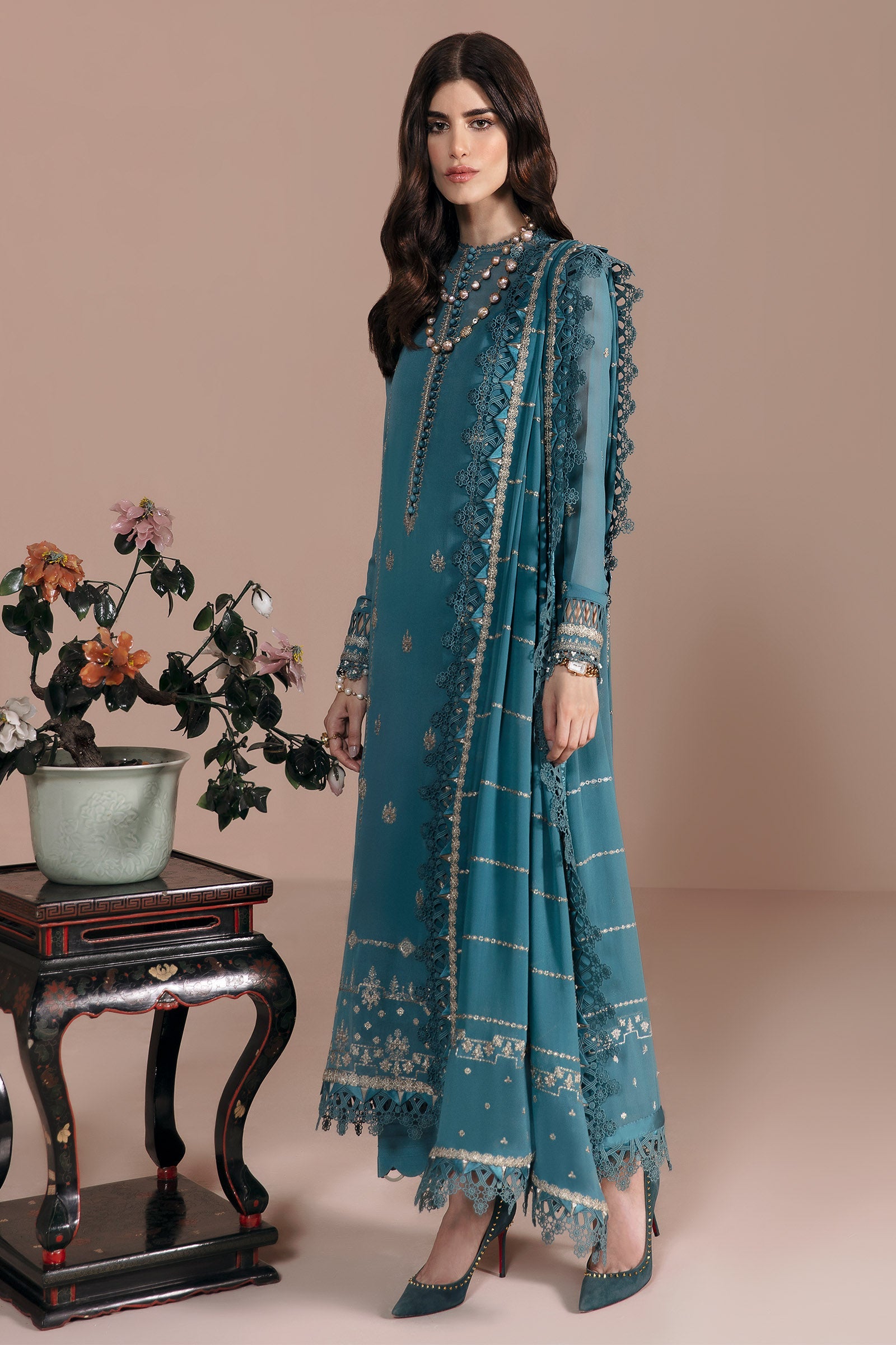 https://cdn.shopify.com/s/files/1/1678/4755/products/01_0002_1O9A9211.jpg?v=1636114737