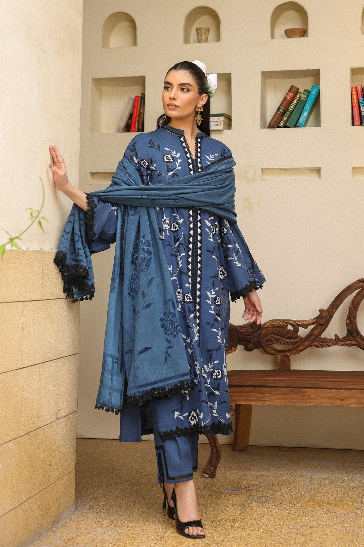 https://cdn.shopify.com/s/files/1/0704/5916/2937/files/022A3044.jpg?v=1759390958