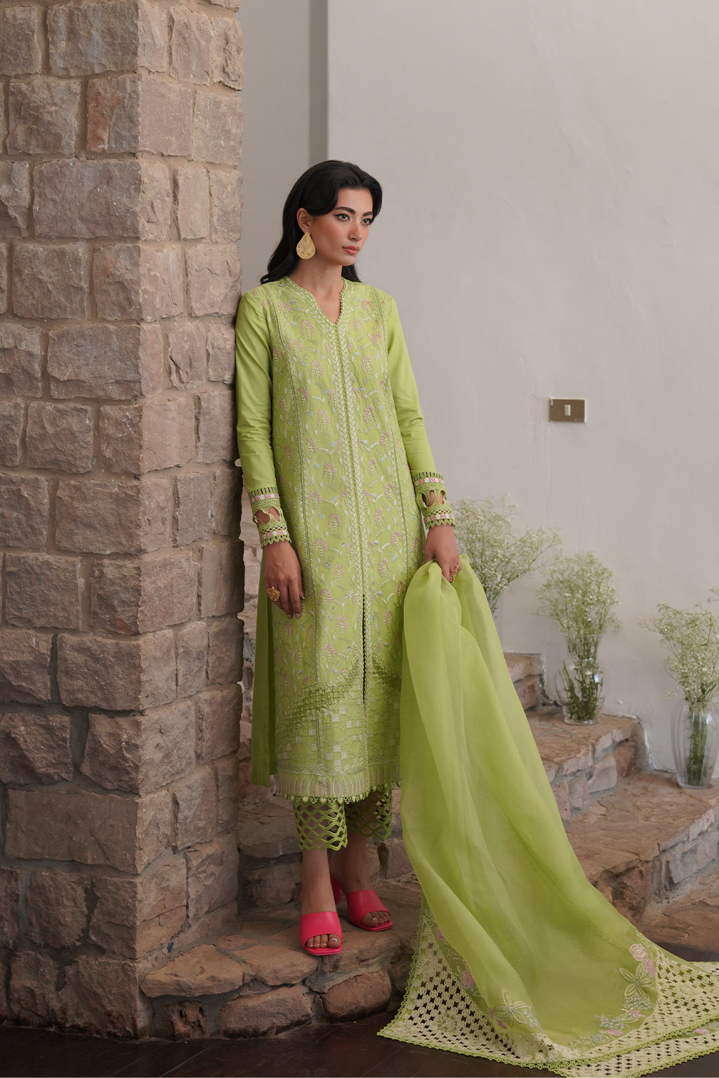 https://cdn.shopify.com/s/files/1/0617/6404/2985/files/02_4feef912-f6b2-4df3-ae1a-9555de0d5592.jpg?v=1717445369