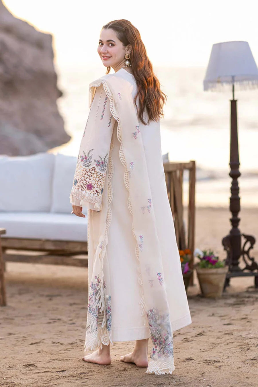 Qalamkar Luxury Chiken Kari Lawn 3 Pieces Unstitched FP-09 SELIN