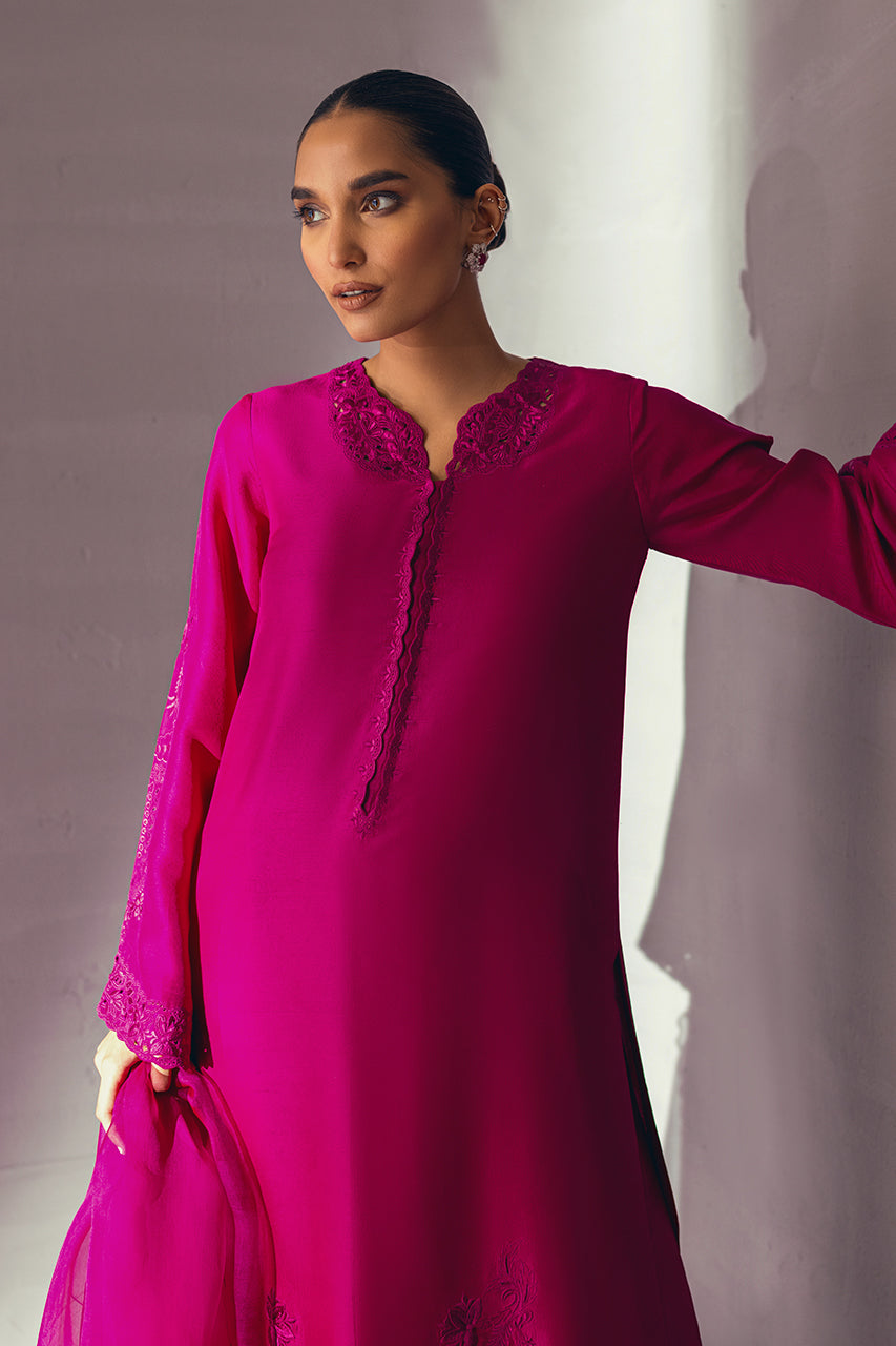 https://cdn.shopify.com/s/files/1/0612/6423/2692/products/032A5821.jpg?v=1752911879