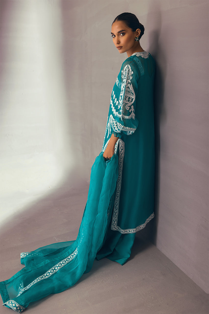 https://cdn.shopify.com/s/files/1/0612/6423/2692/products/032A6037.jpg?v=1752497015