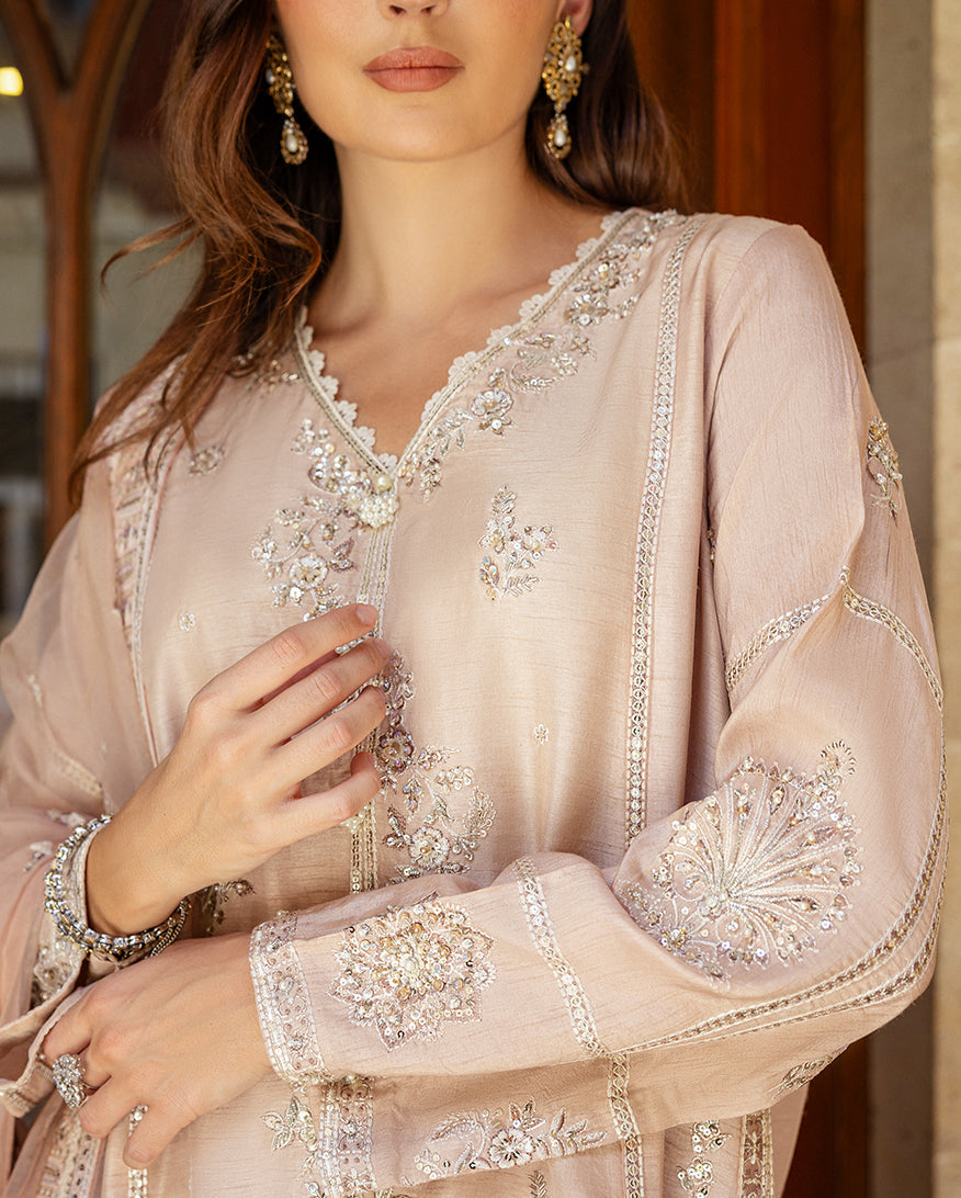 https://cdn.shopify.com/s/files/1/0539/7318/8776/files/035A2204_98c82ad0-362c-4c25-be15-65e80b6cd8eb.jpg?v=1759325525