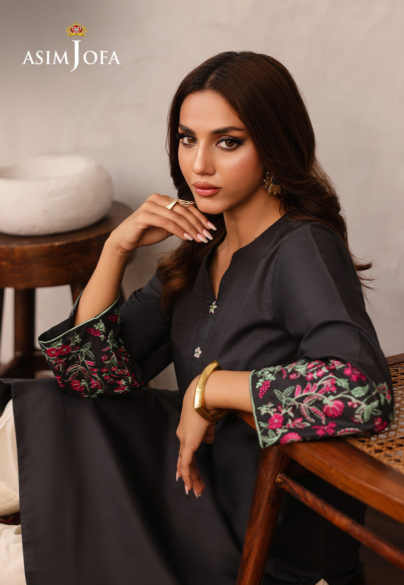 https://cdn.shopify.com/s/files/1/0690/7320/7593/files/035A5080_8dbf2ed7-b6e2-4e83-8221-58061ac83d85.jpg?v=1748667906
