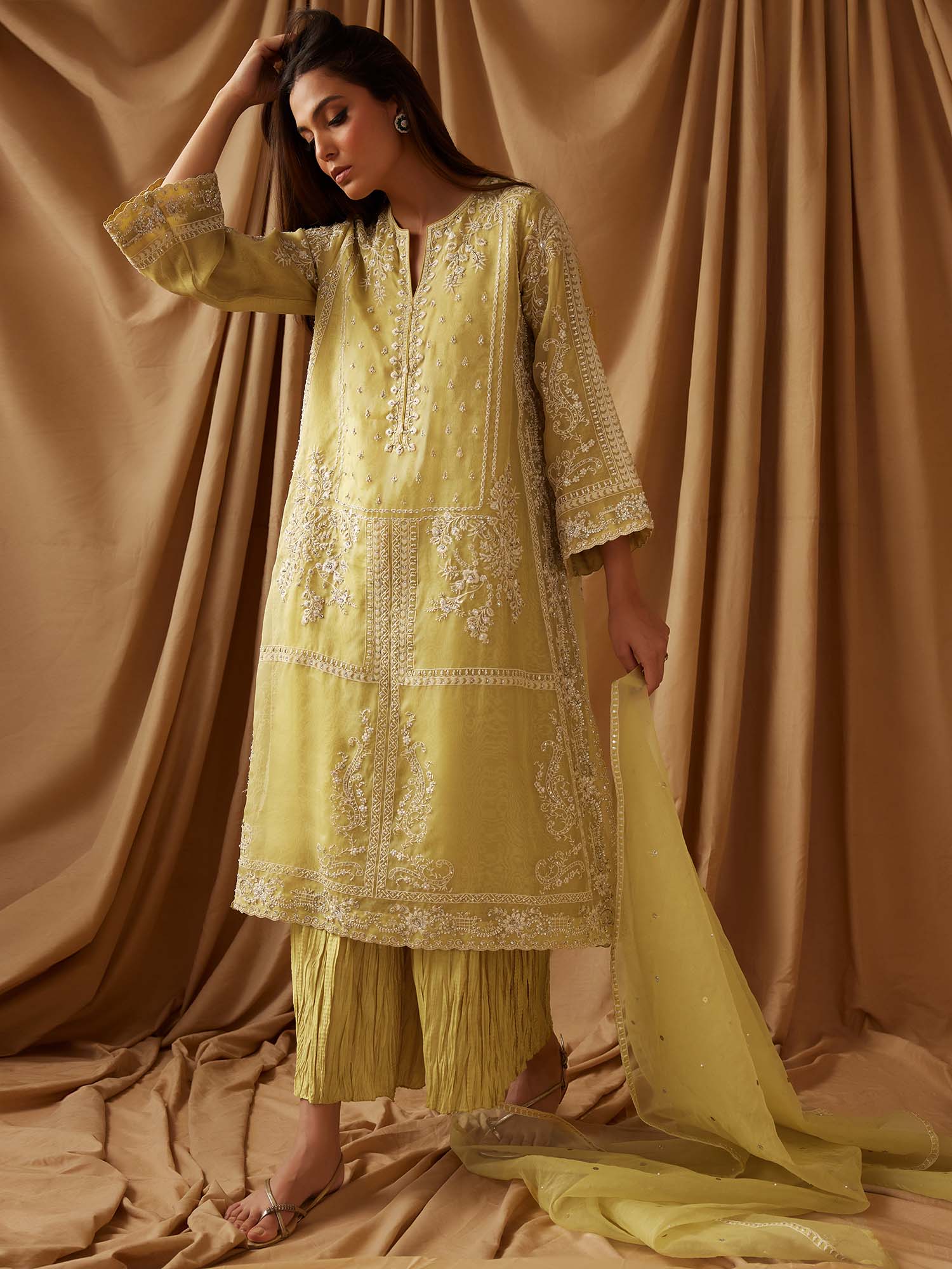 SICILY, CRUSHED IZAAR & DUPATTA