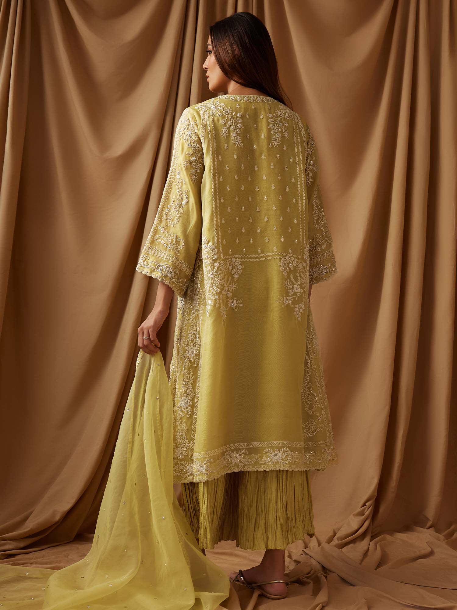 SICILY, CRUSHED IZAAR & DUPATTA