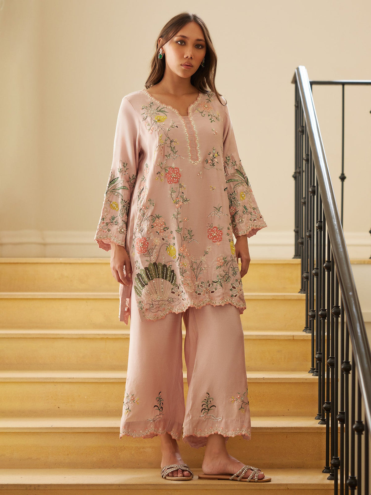 Alisha & Izaar - PF26-AW24AMB2OWTP017