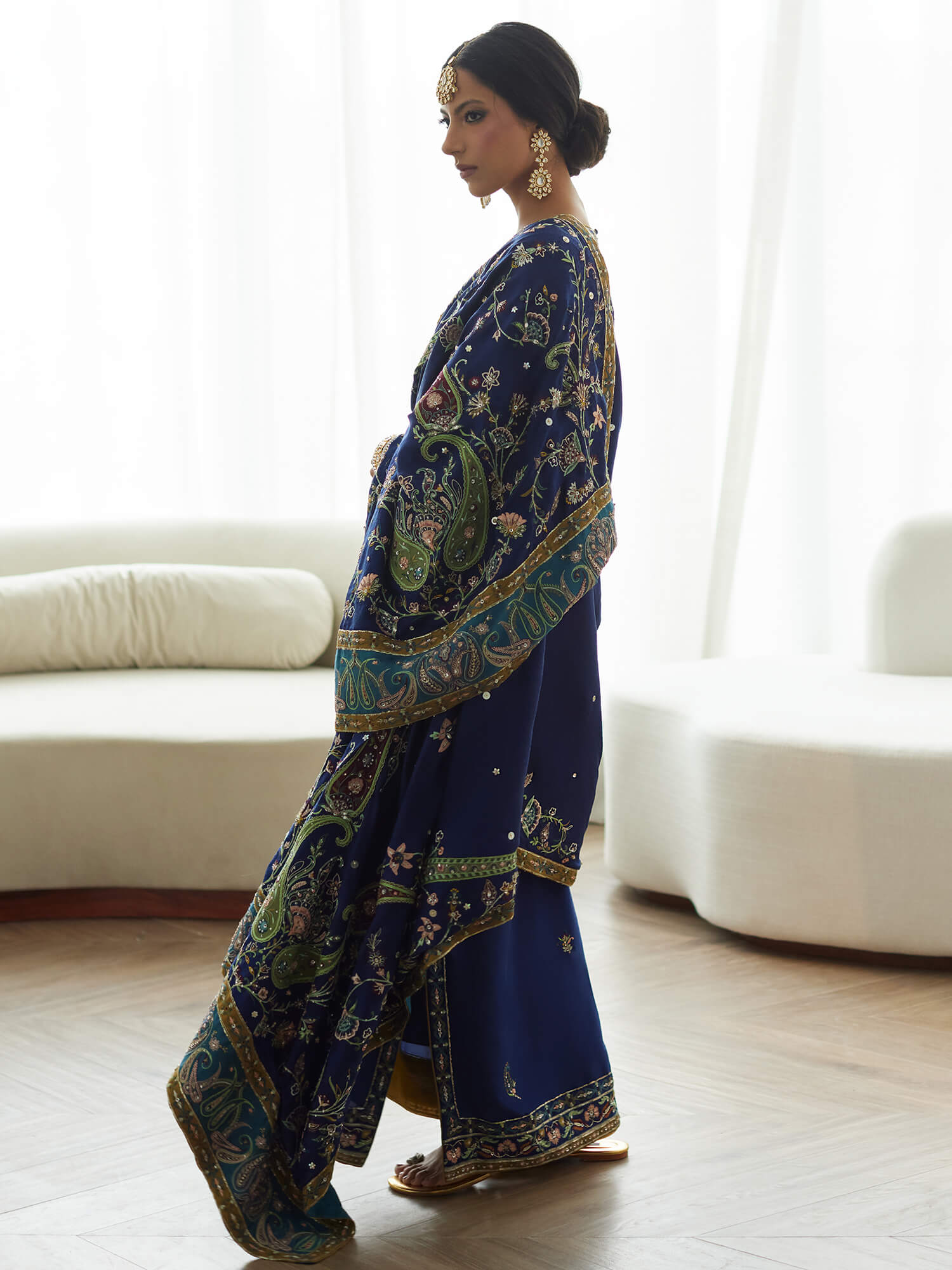 SAVANNAH & SHAWL