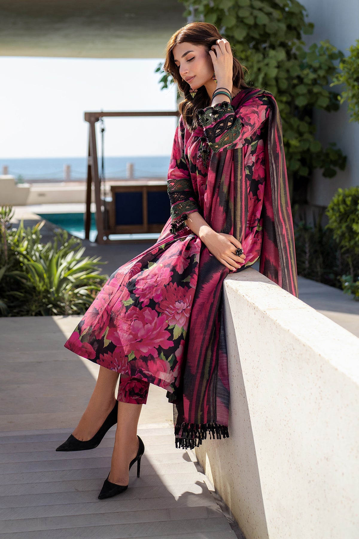 EMBROIDERED PRINTED LAWN UF-4087