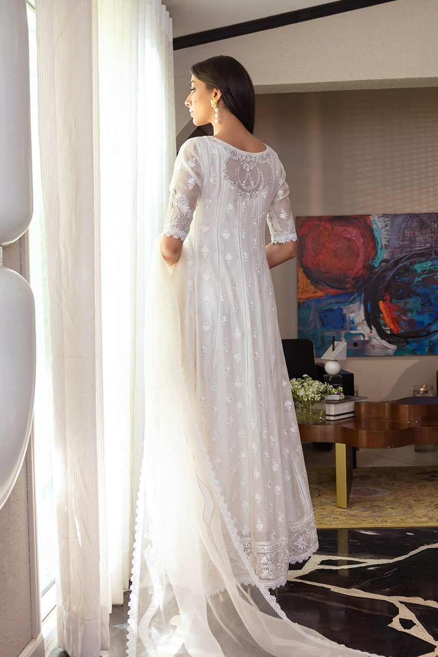 Sunnia Manahil