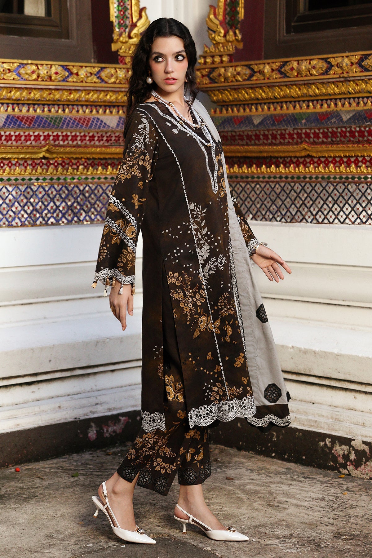 3-PC Unstitched Embroidered Linen Collection CCW6-09