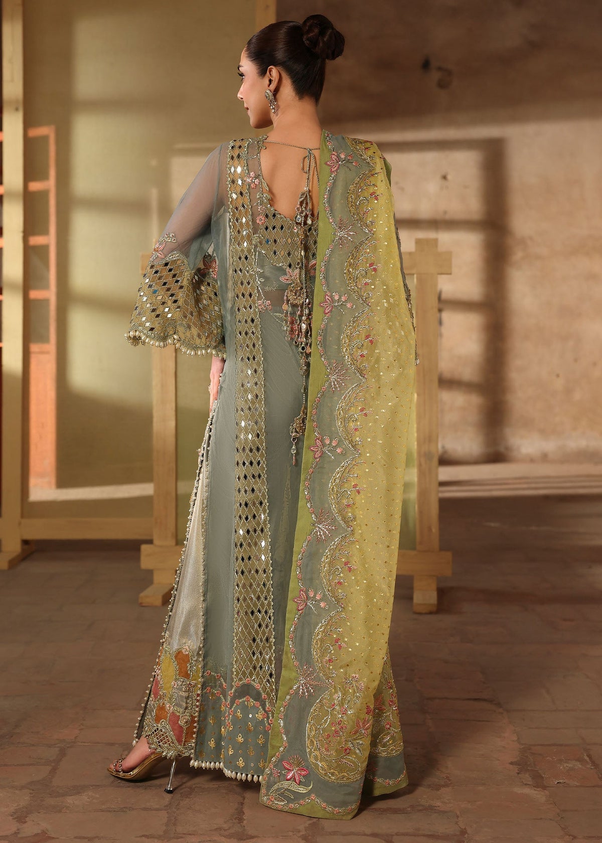 Crimson – Jhalak Style
