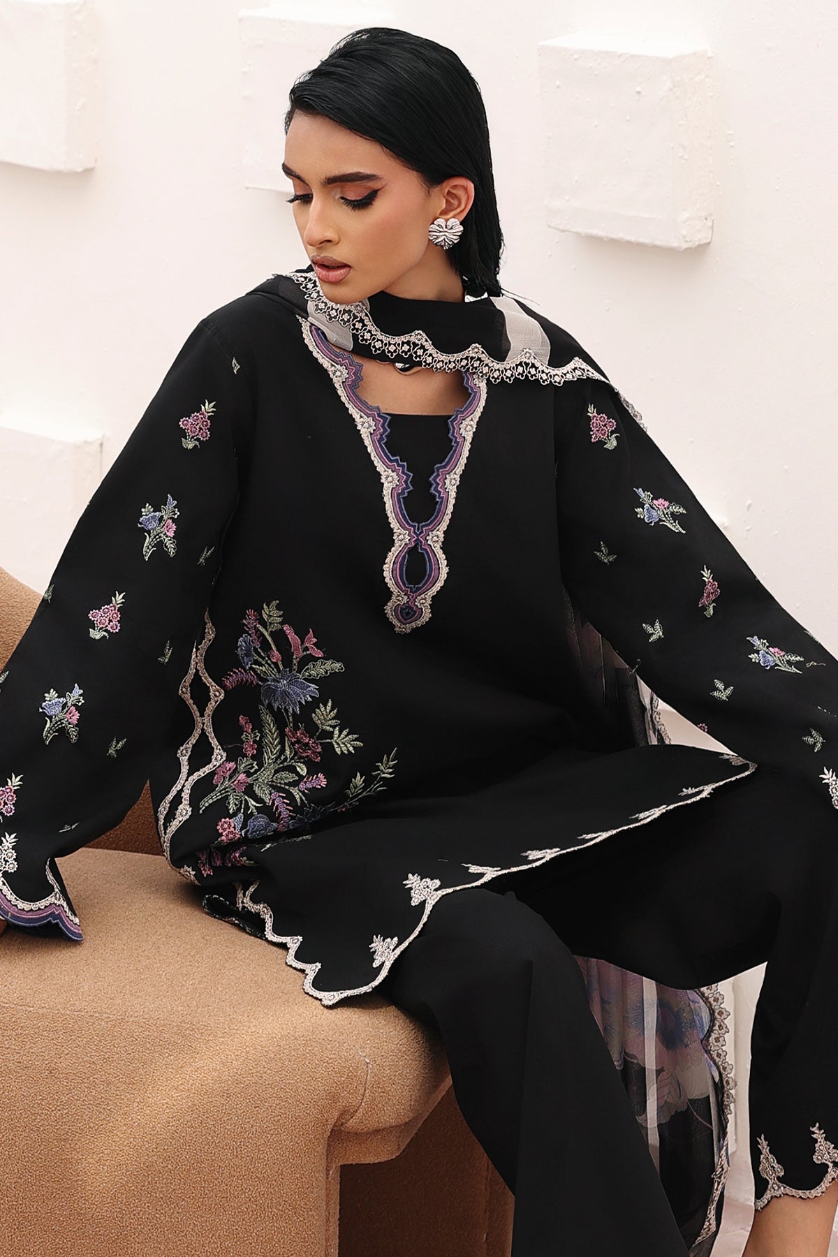 3-PC Embroidered CNP-6-249