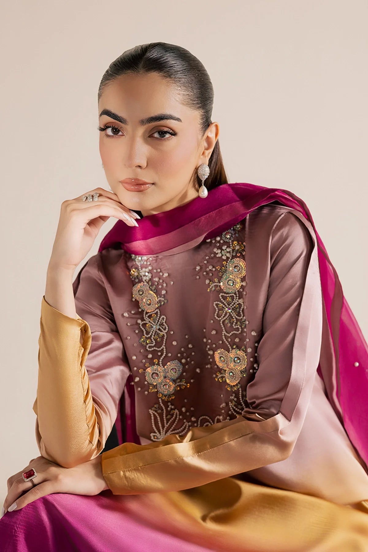 https://cdn.shopify.com/s/files/1/0019/7217/4947/files/06_28a0848f-87c2-4d1a-a659-5b8de6f98bbd.webp?v=1777100462