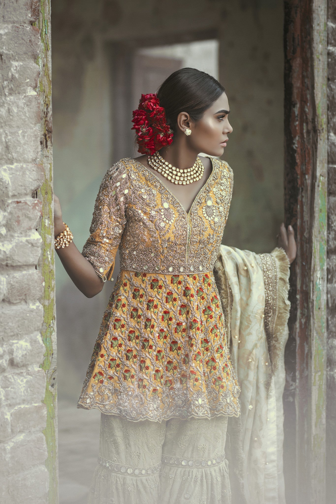 PRIMROSE YELLOW