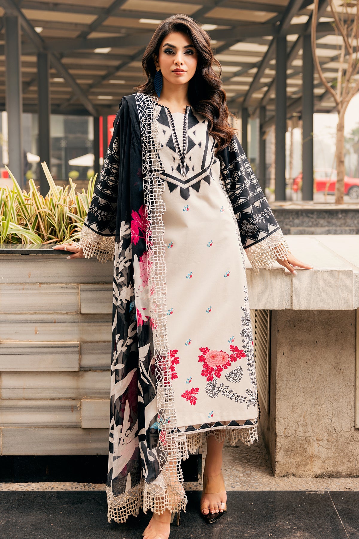 3-PC Unstitched Embroidered Lawn Collection IN6-04