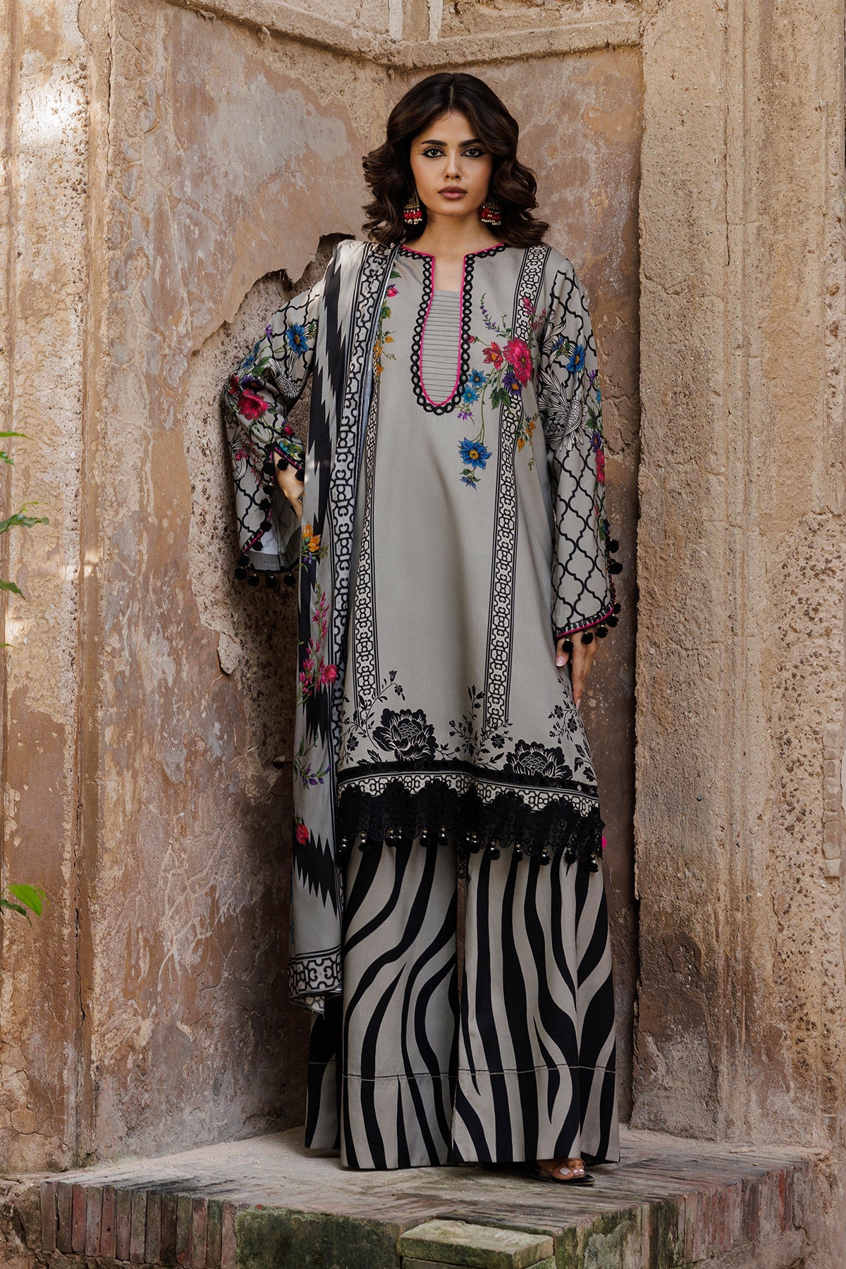 3-pc Unstitched Embroidered Staple DSCW5-04