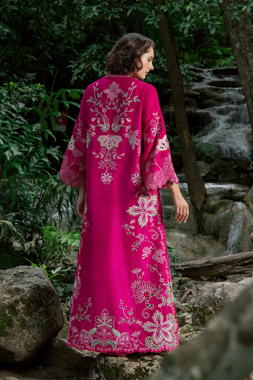https://cdn.shopify.com/s/files/1/0790/3779/2529/files/0T4A0597_9c8e1d32-8045-4e1f-8a37-f93e05524ee1.jpg?v=1766127522