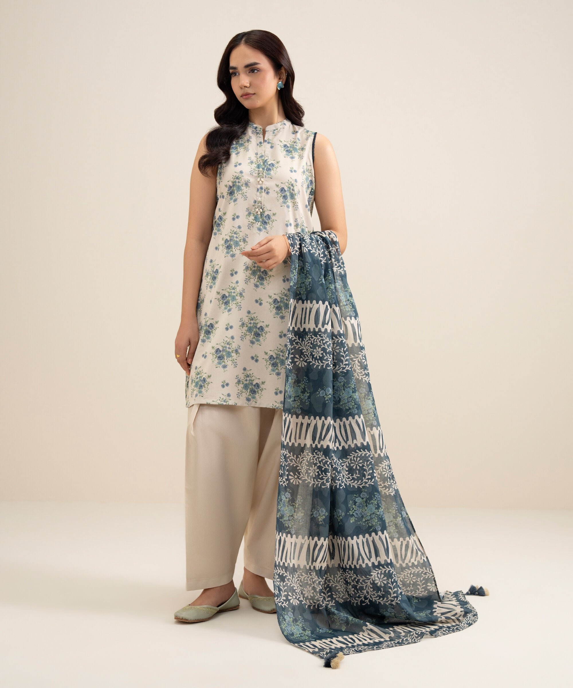 Unstitched 3 PC 0U3PDDS26V69