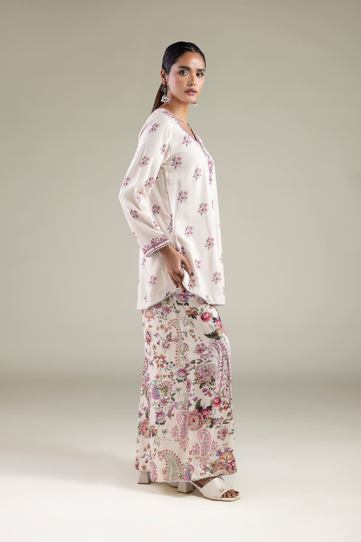 Relaxed Paisley Pants