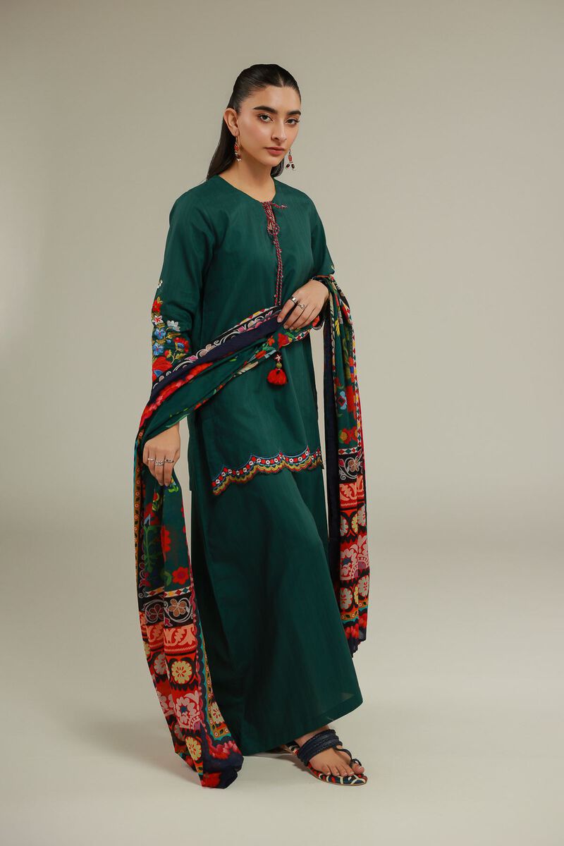 Buy Green Cotton Pants | 2600.00 PKR | 1-26-145-B-B-VG_MULTI | Khaadi Pakistan