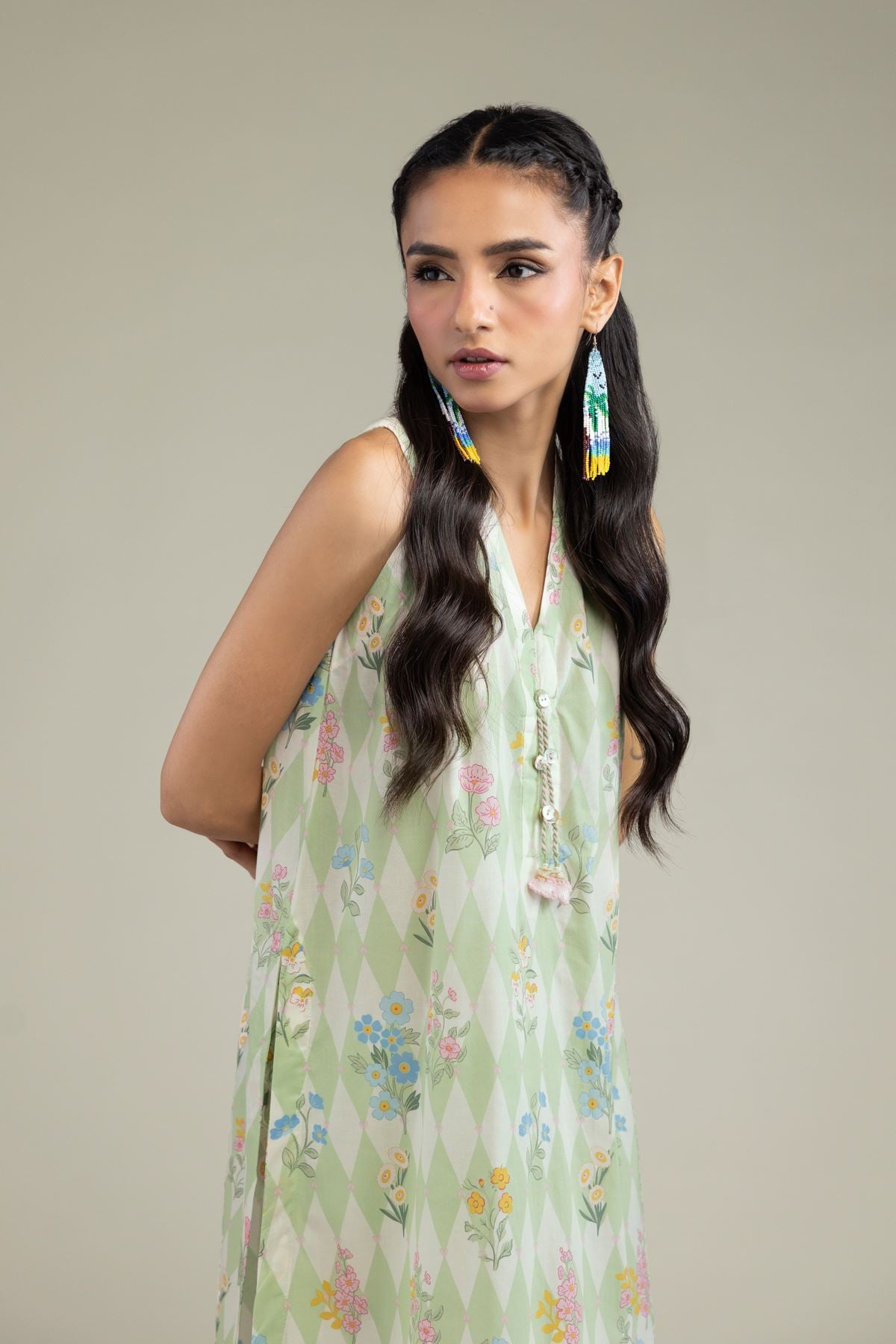 Sleeveless Floral Kurta