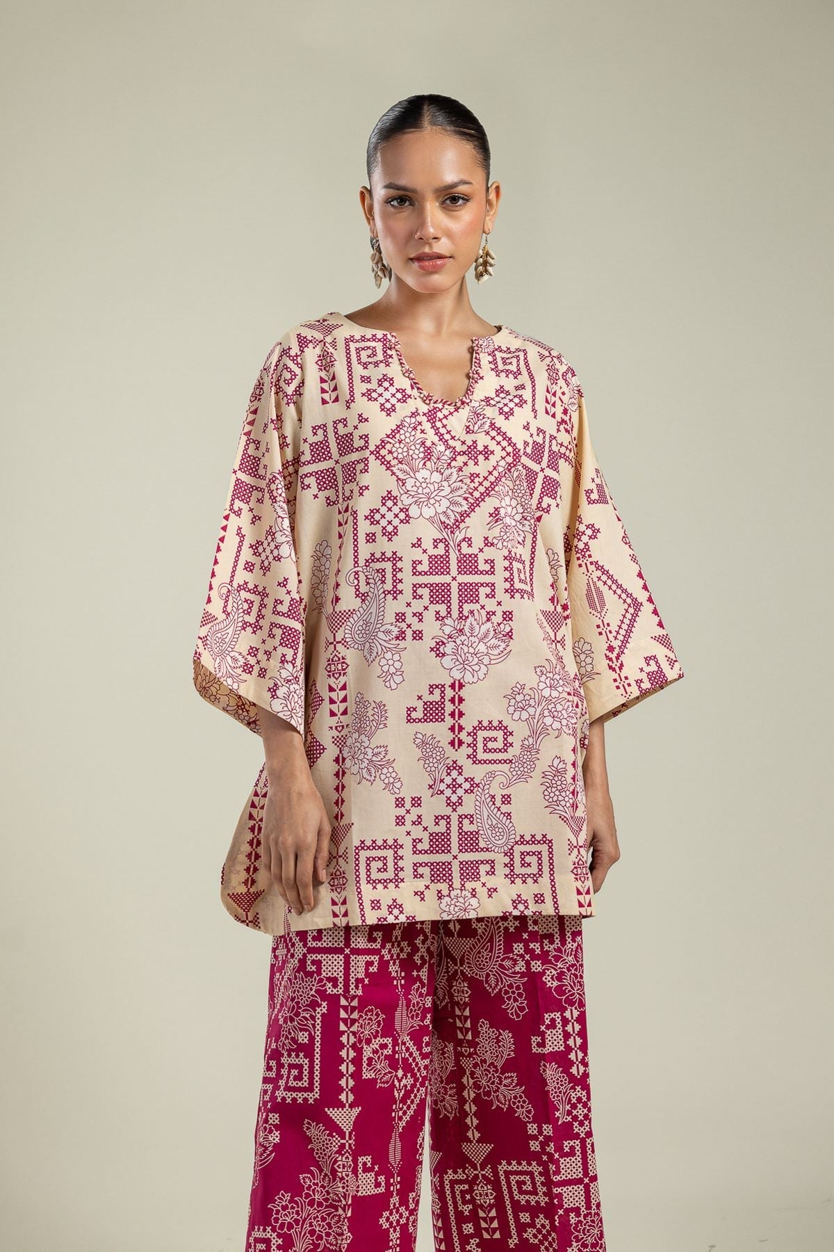 Round V-Neck Kurta